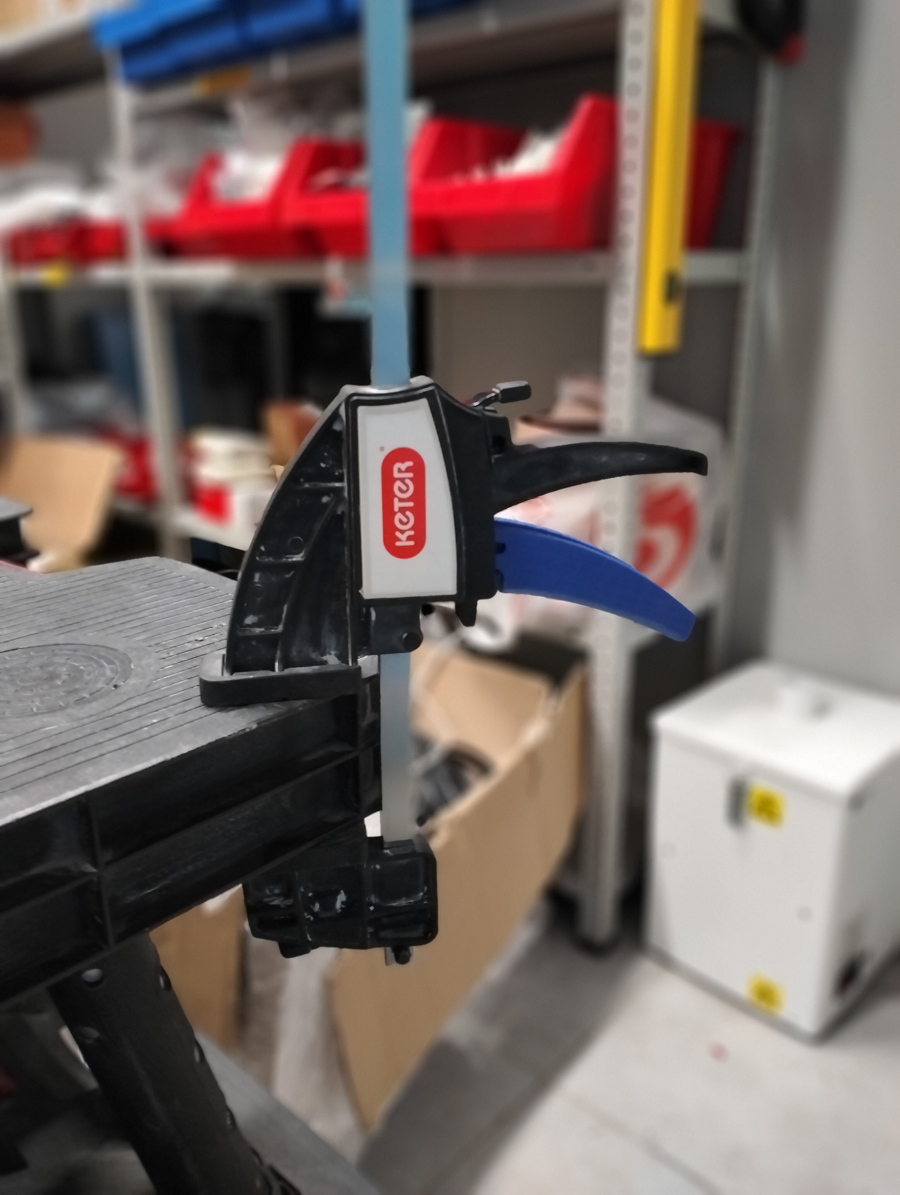 The KETER clamp lever. - photo 3