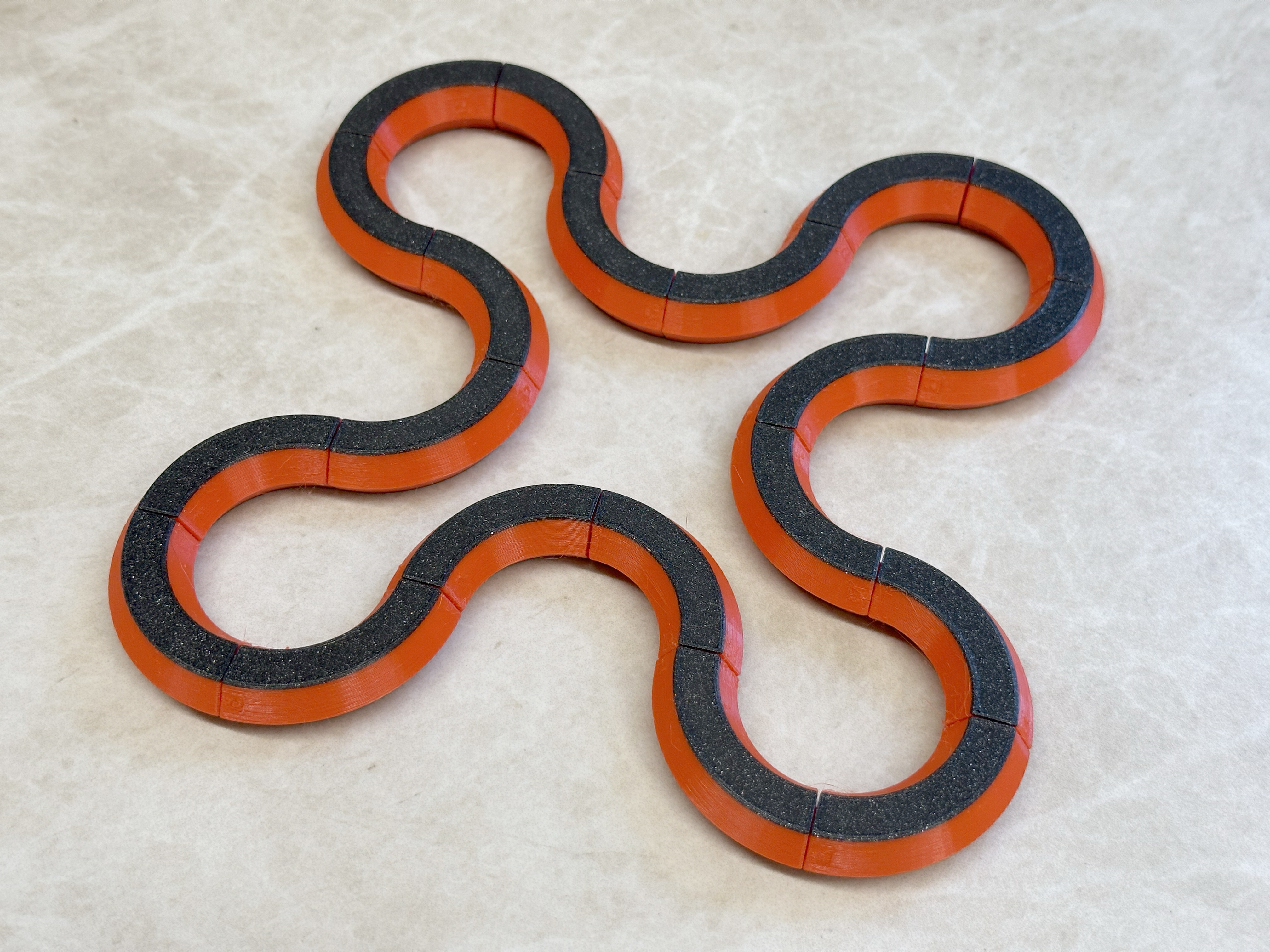 Squiggly articulated Toy