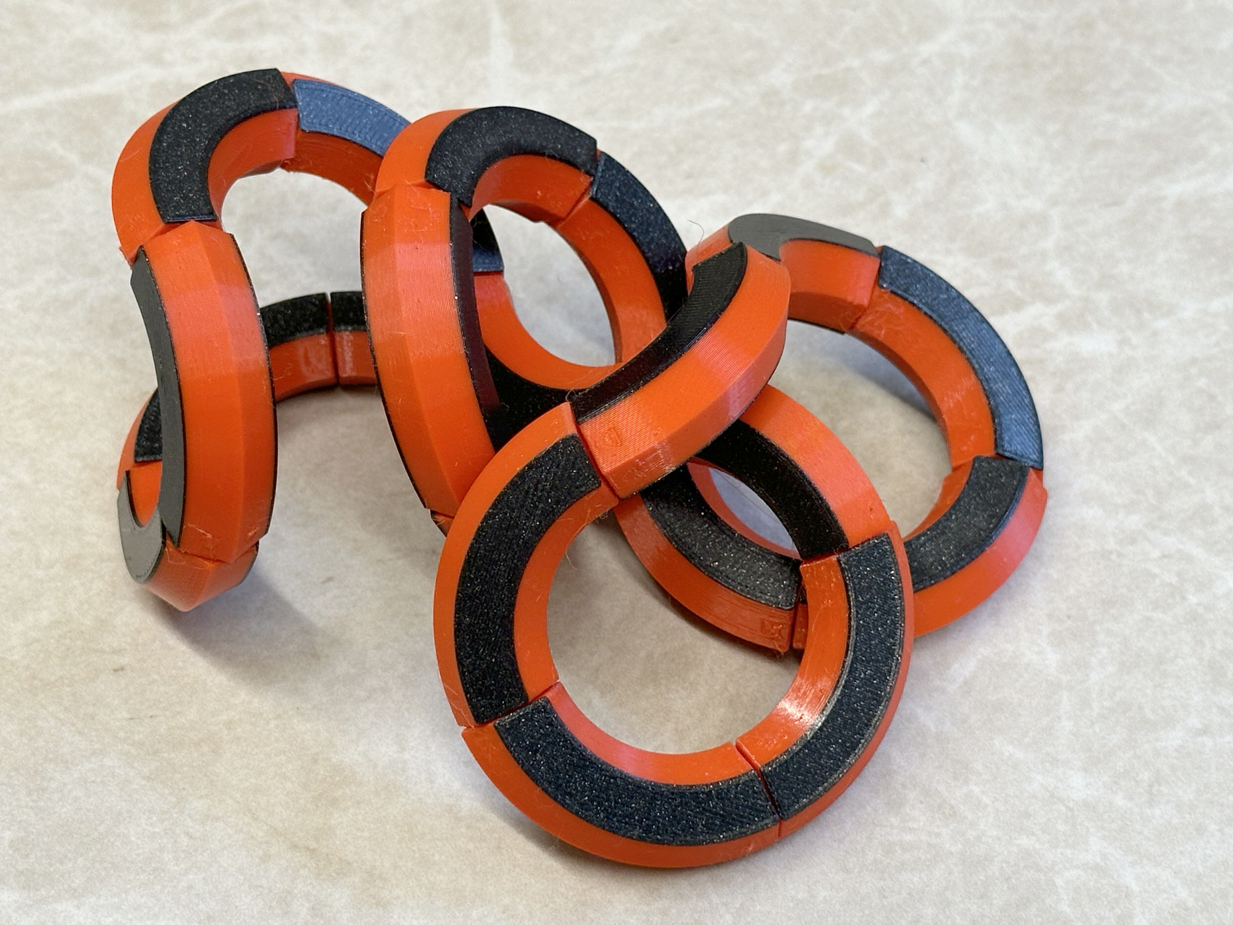 Squiggly articulated Toy - photo 3