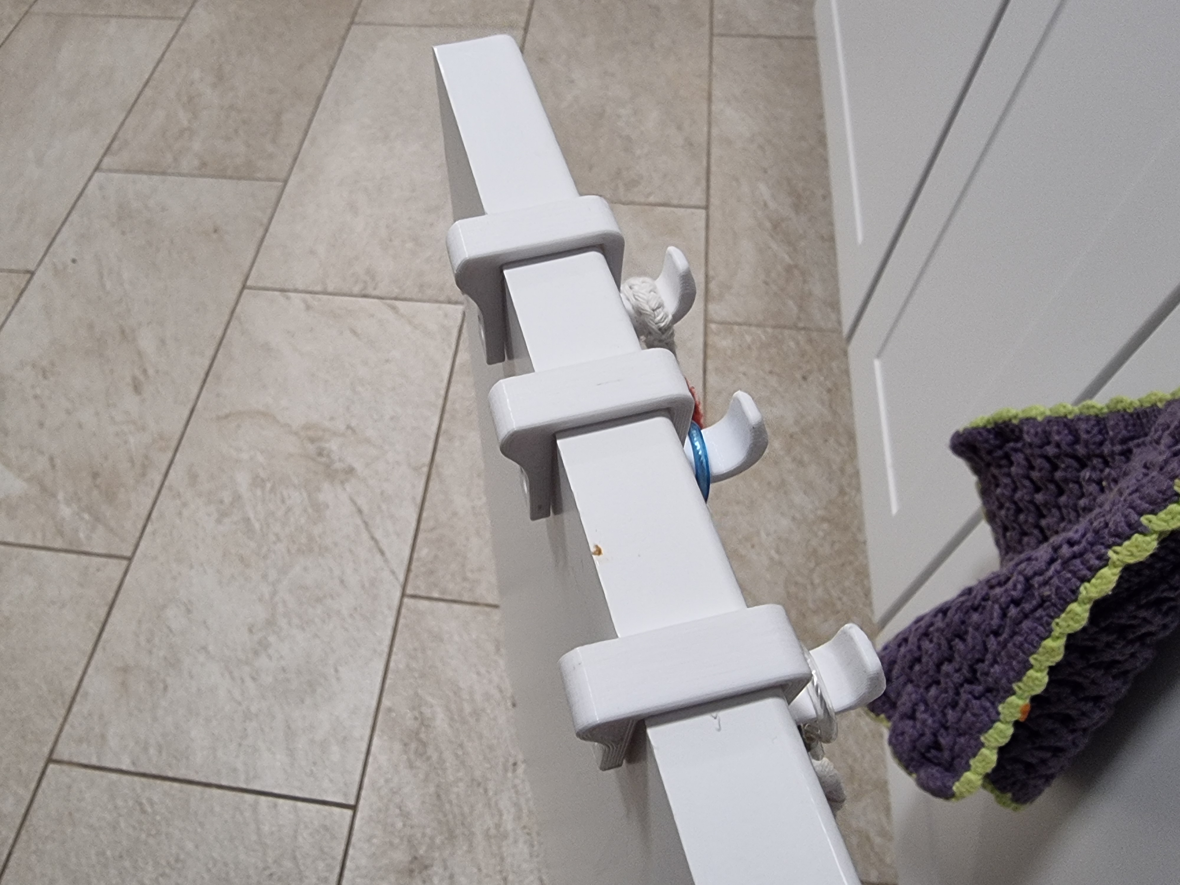 Kitchen towel hanger - photo 3