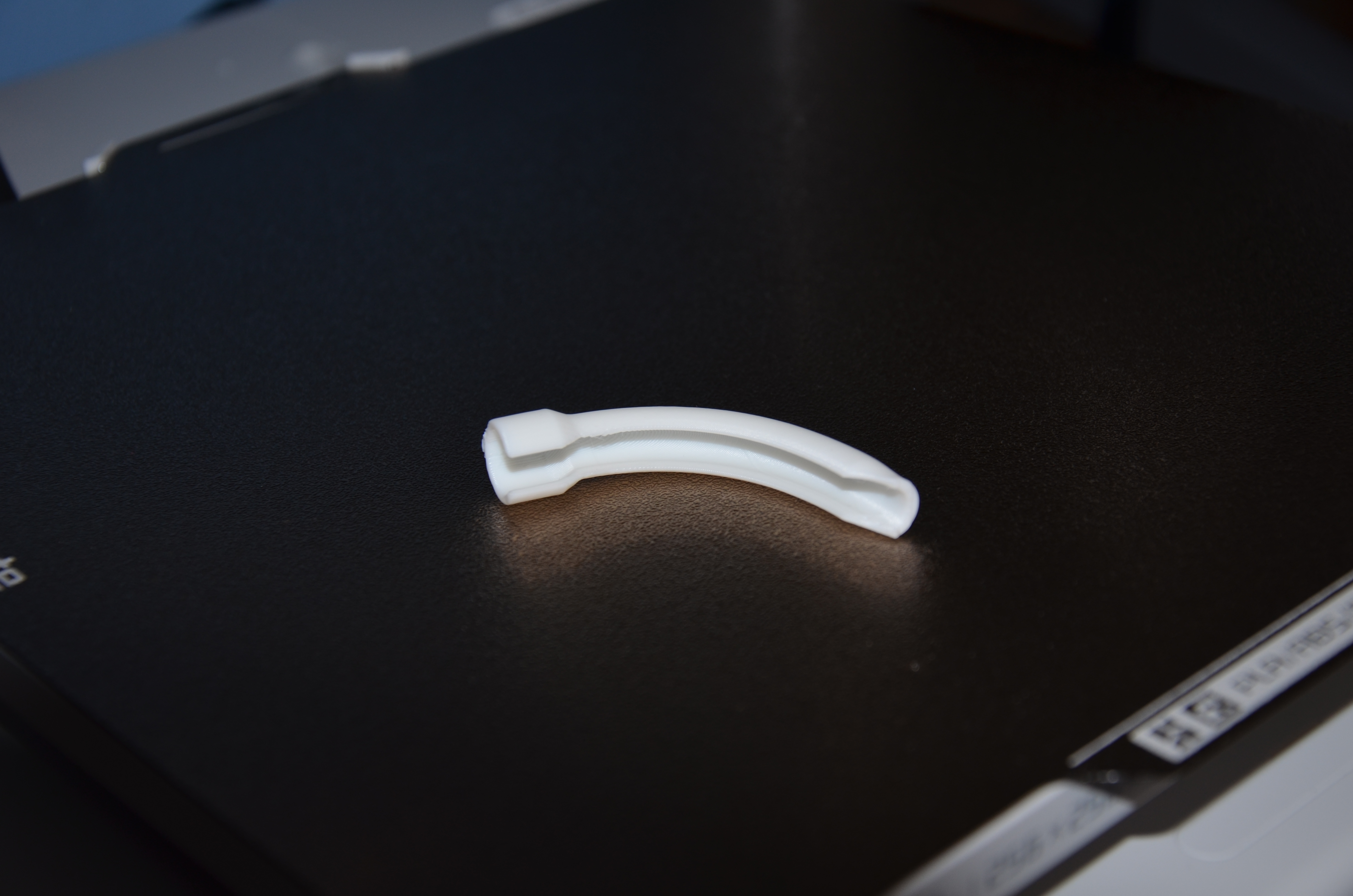 Bambulab A1 bed cable holder - photo 3
