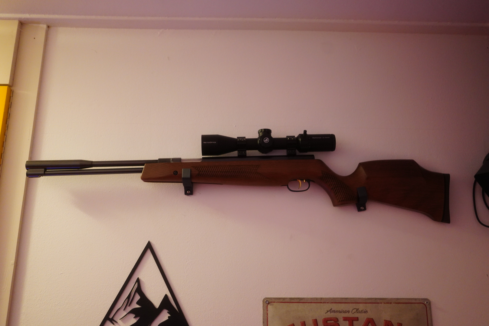 Gun/Rifle Wall mount - photo 3