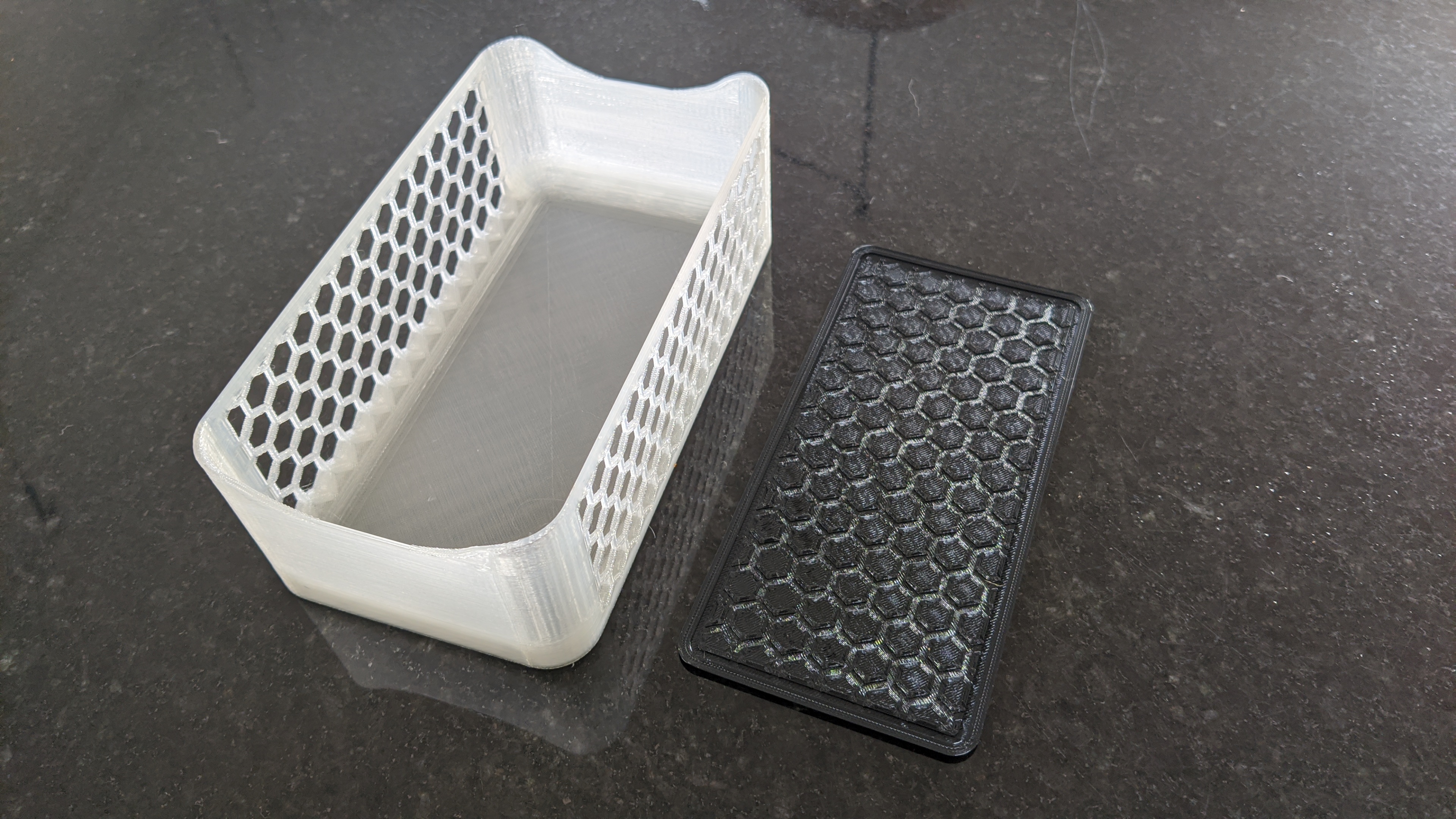Hexagon Storage Bin w/Mat - photo 3