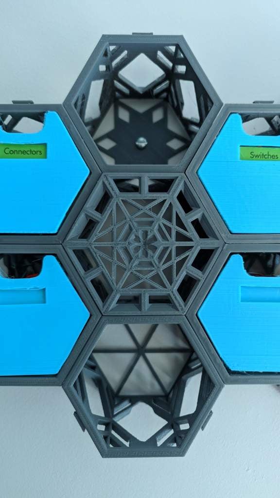 The Hive Reborn - Hex Storage - photo 4