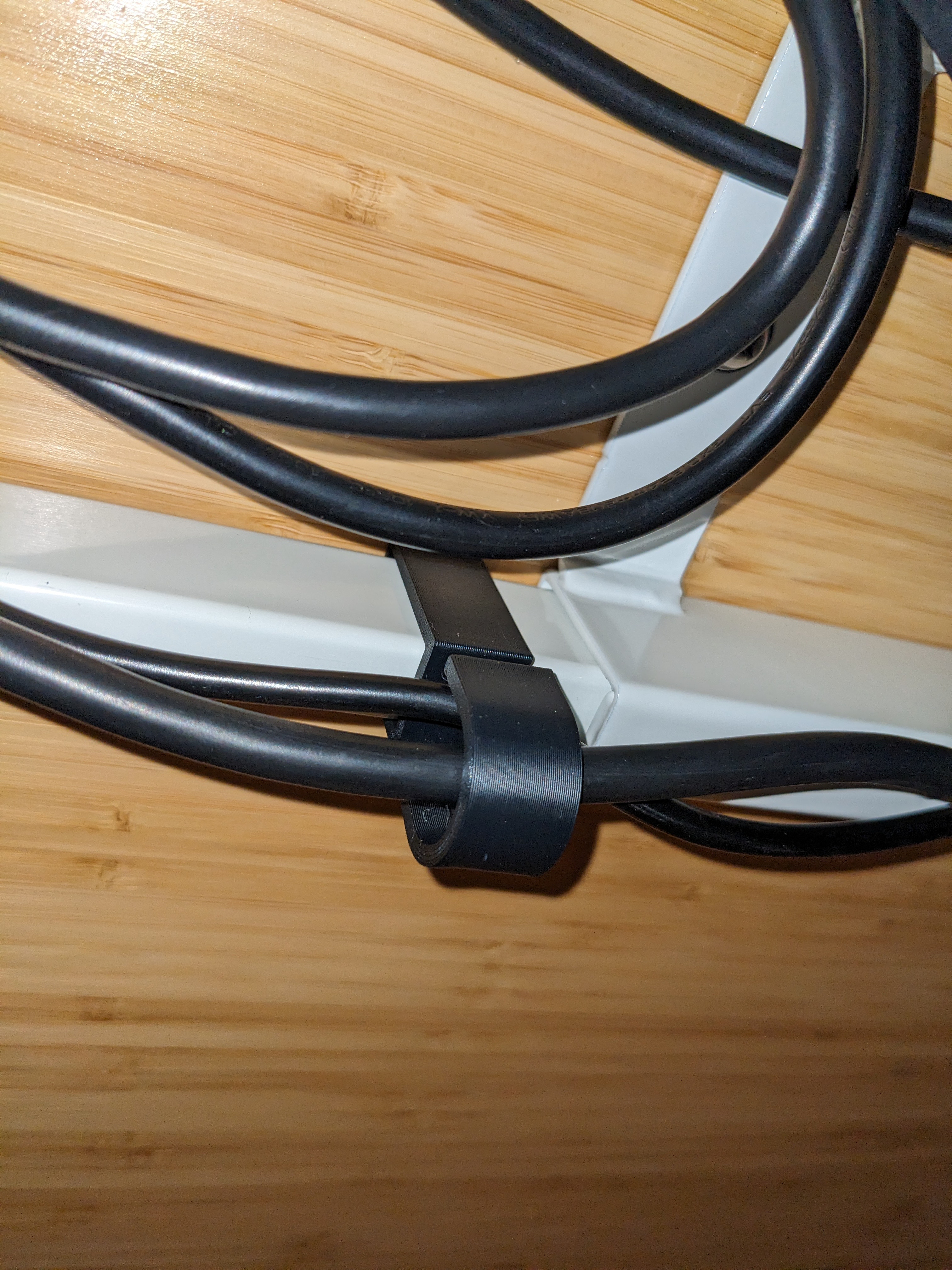 Fully Jarvis Standing Desk Cable Clip - photo 2