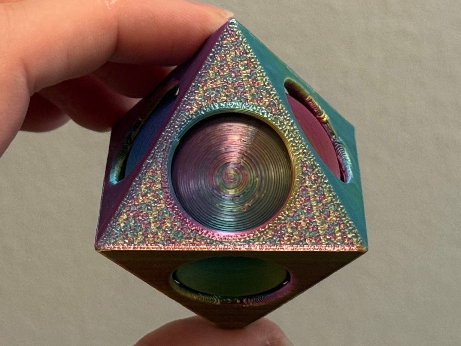 Spinning Sphere Inside the Octahedron | Print-in-Place Fidget Toy