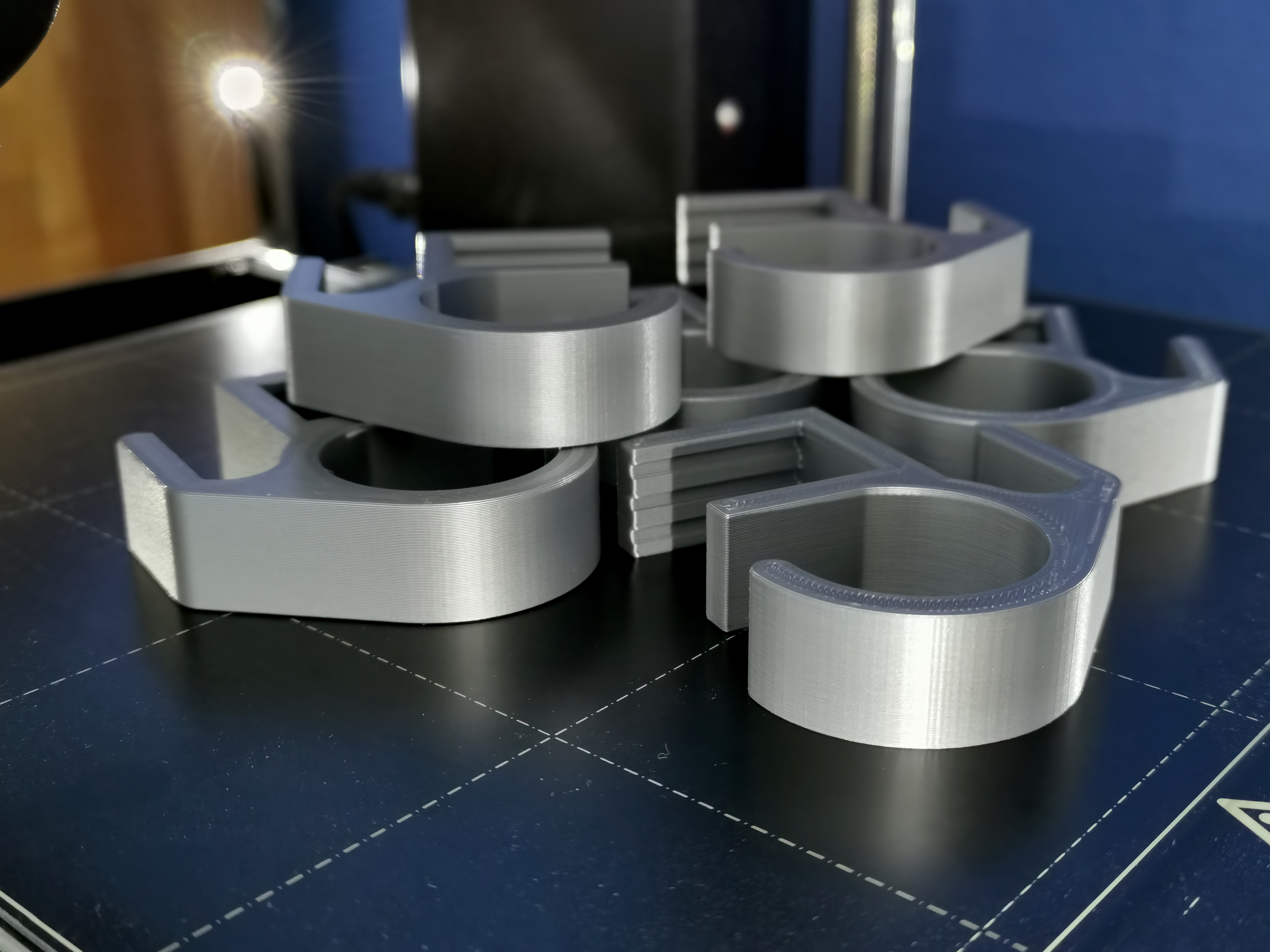Desk cable management - Cable holder - photo 3