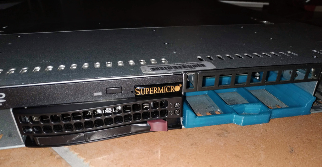 Supermicro harddisk tray for SSD and 2,5" Tray into LFF bays - photo 3