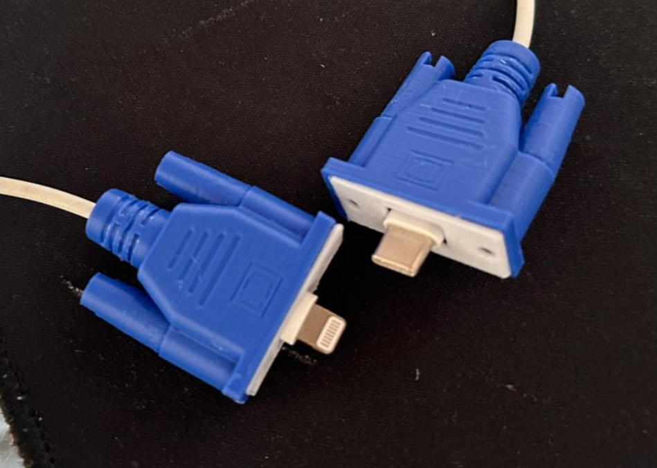 VGA IOS AND ANDROID USB-C / LIGHTNING PROTECTION CABLE