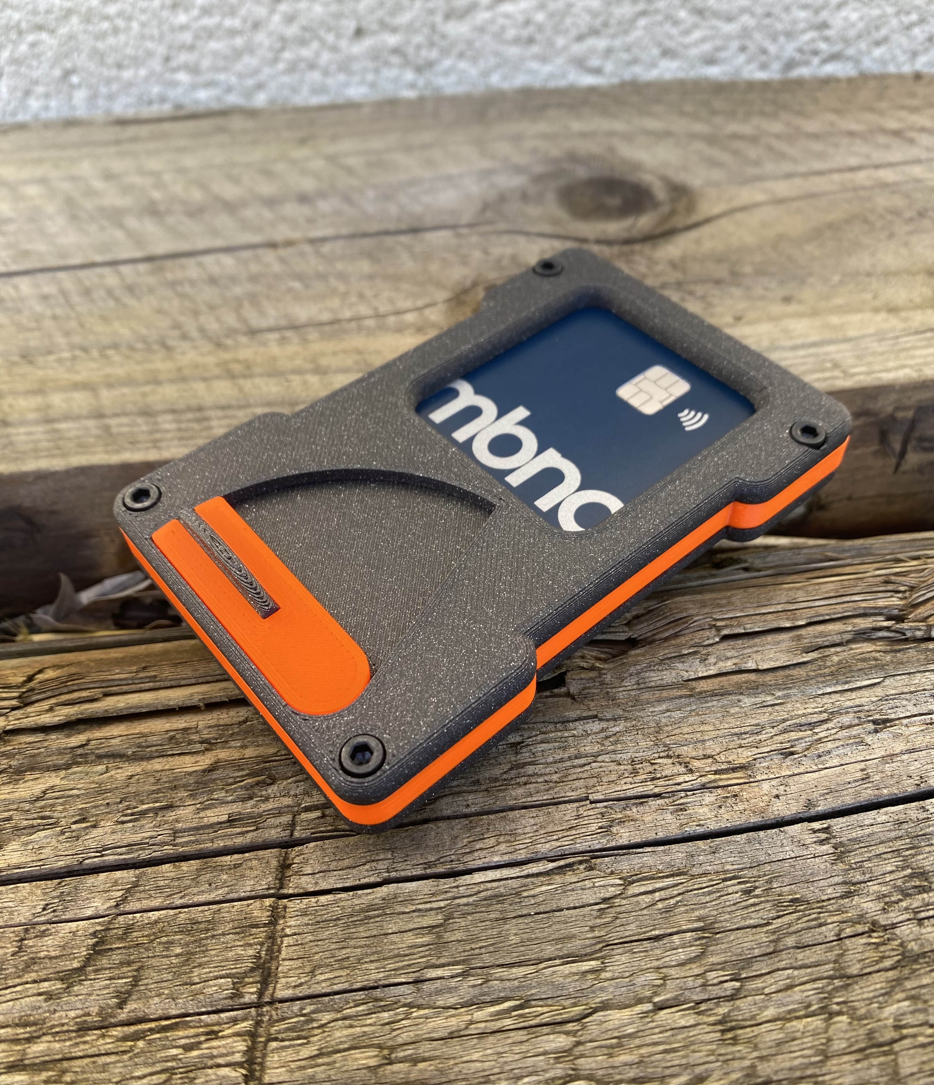 Pop-up credit card wallet spreader with coin/cash storage