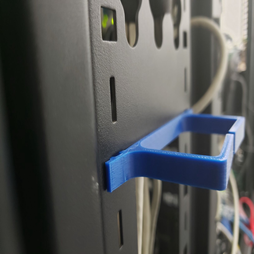 SERVER RACK CABLE HOOK WITH CLIPS INSTEAD OF NEEDING SCREWS