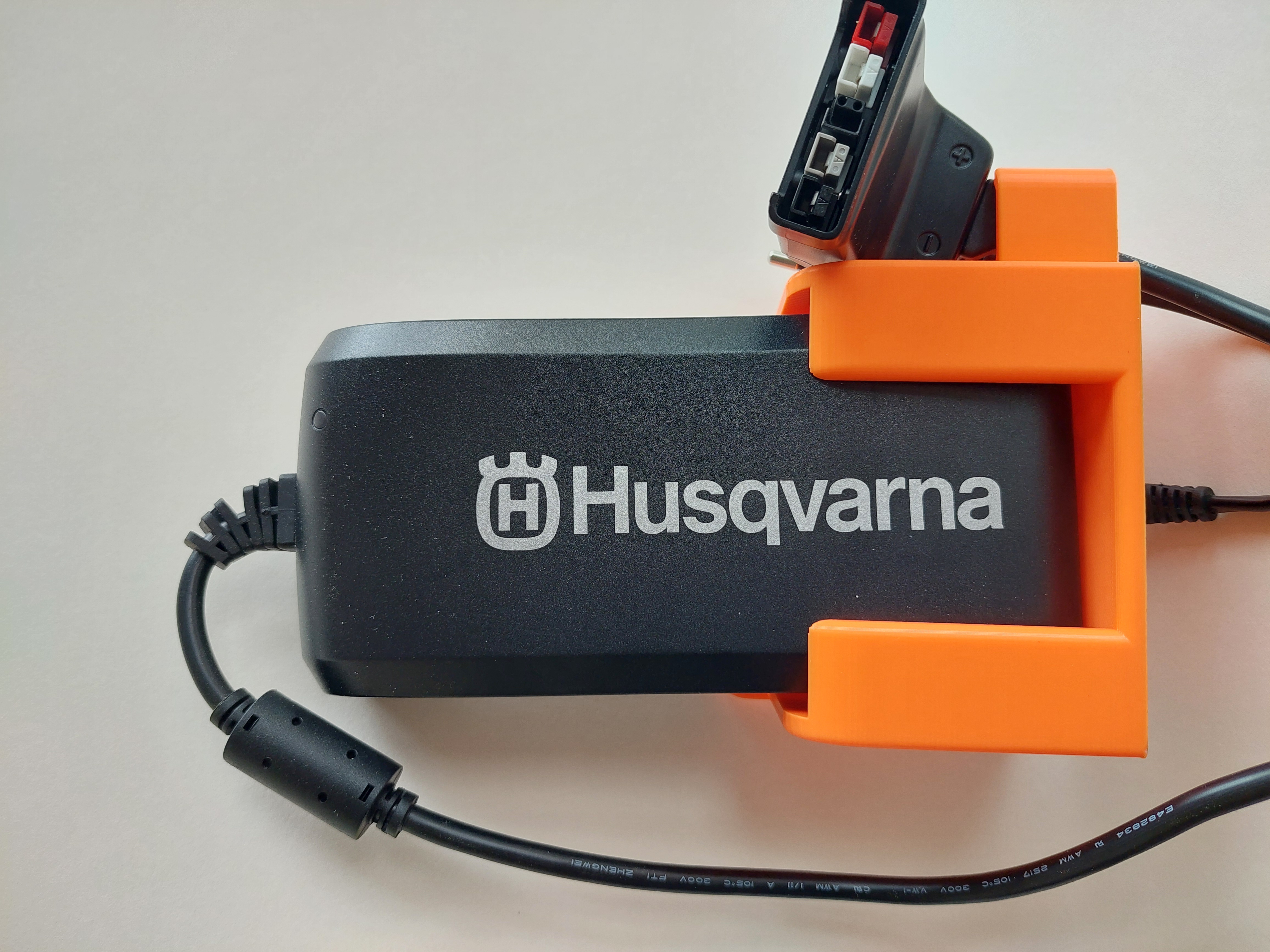 Husqvarna QC80 Ladegerät Halterung / Husqvarna QC80 Mount