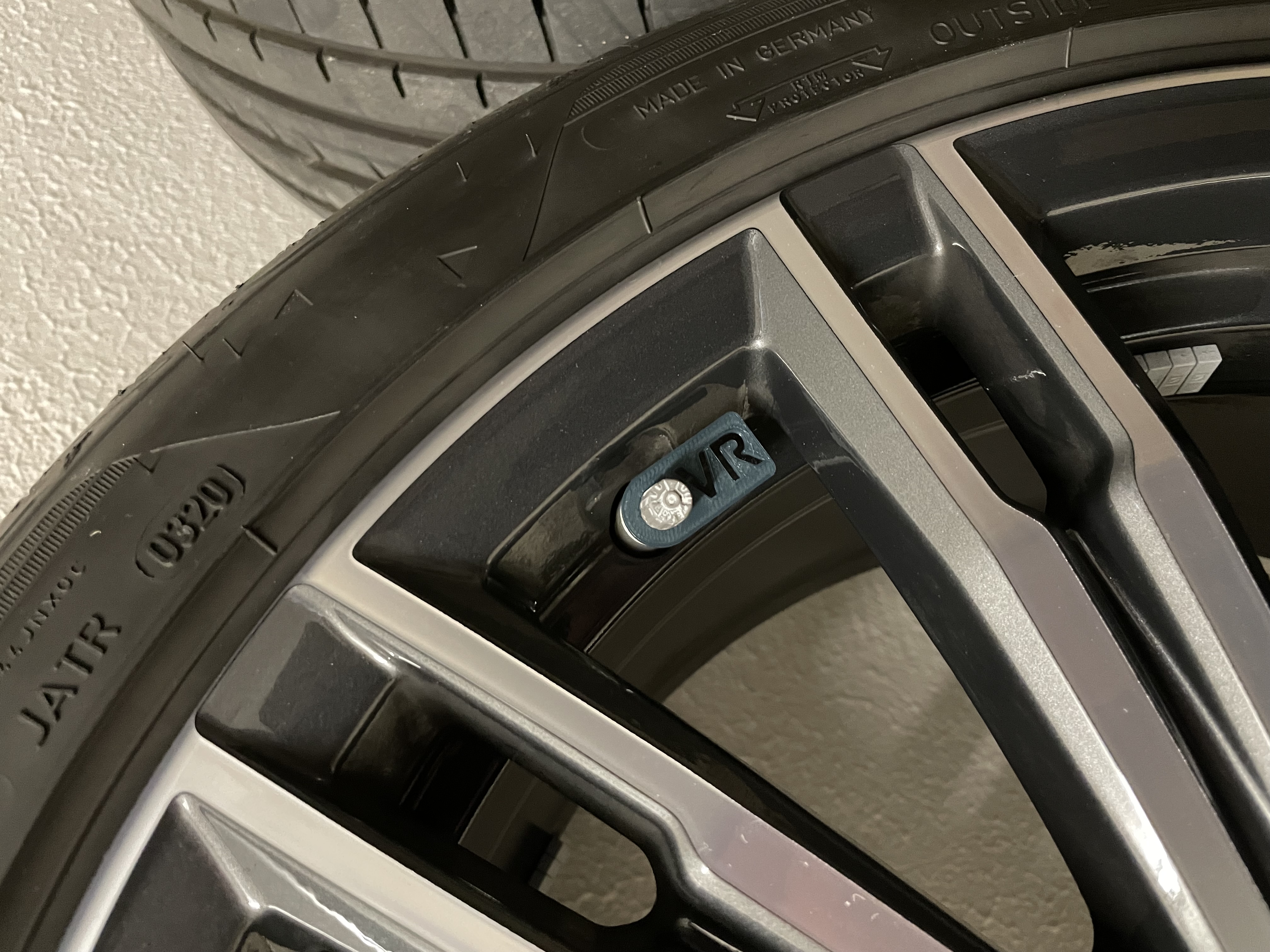 Car Tire Markers