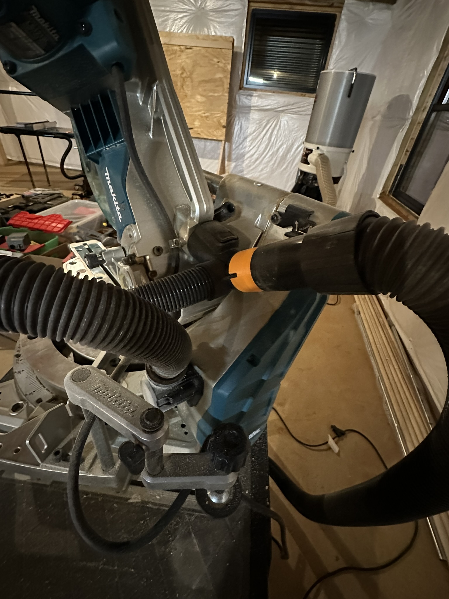 Makita LS1219L miter saw hose adapter - photo 3