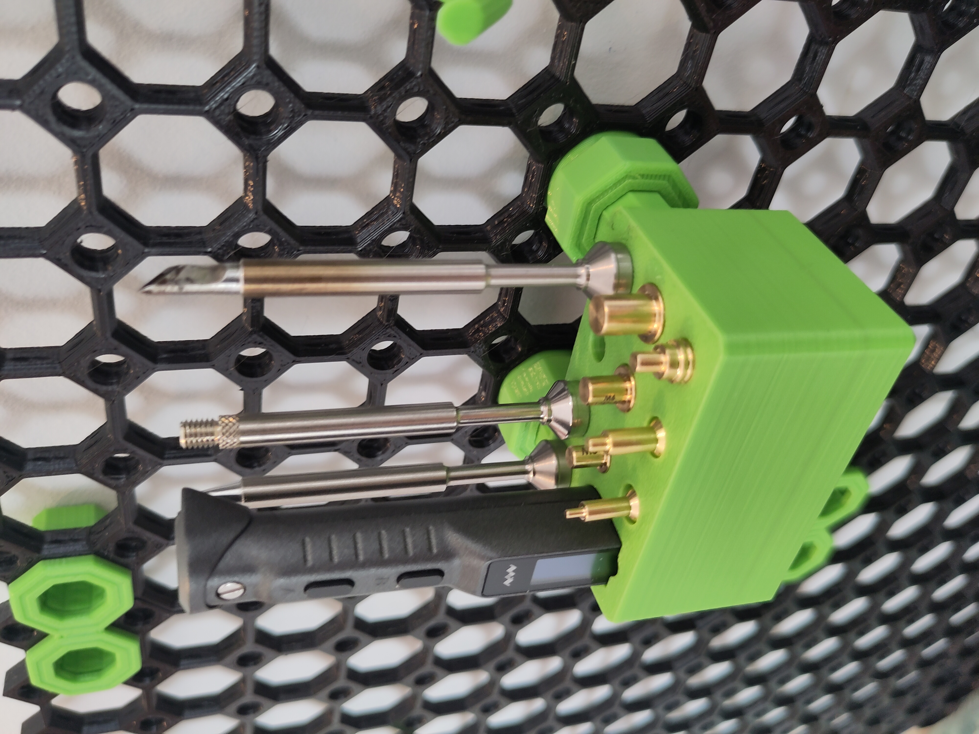 Multiboard holder for TS101 soldering iron and CNC Kitchen tip set