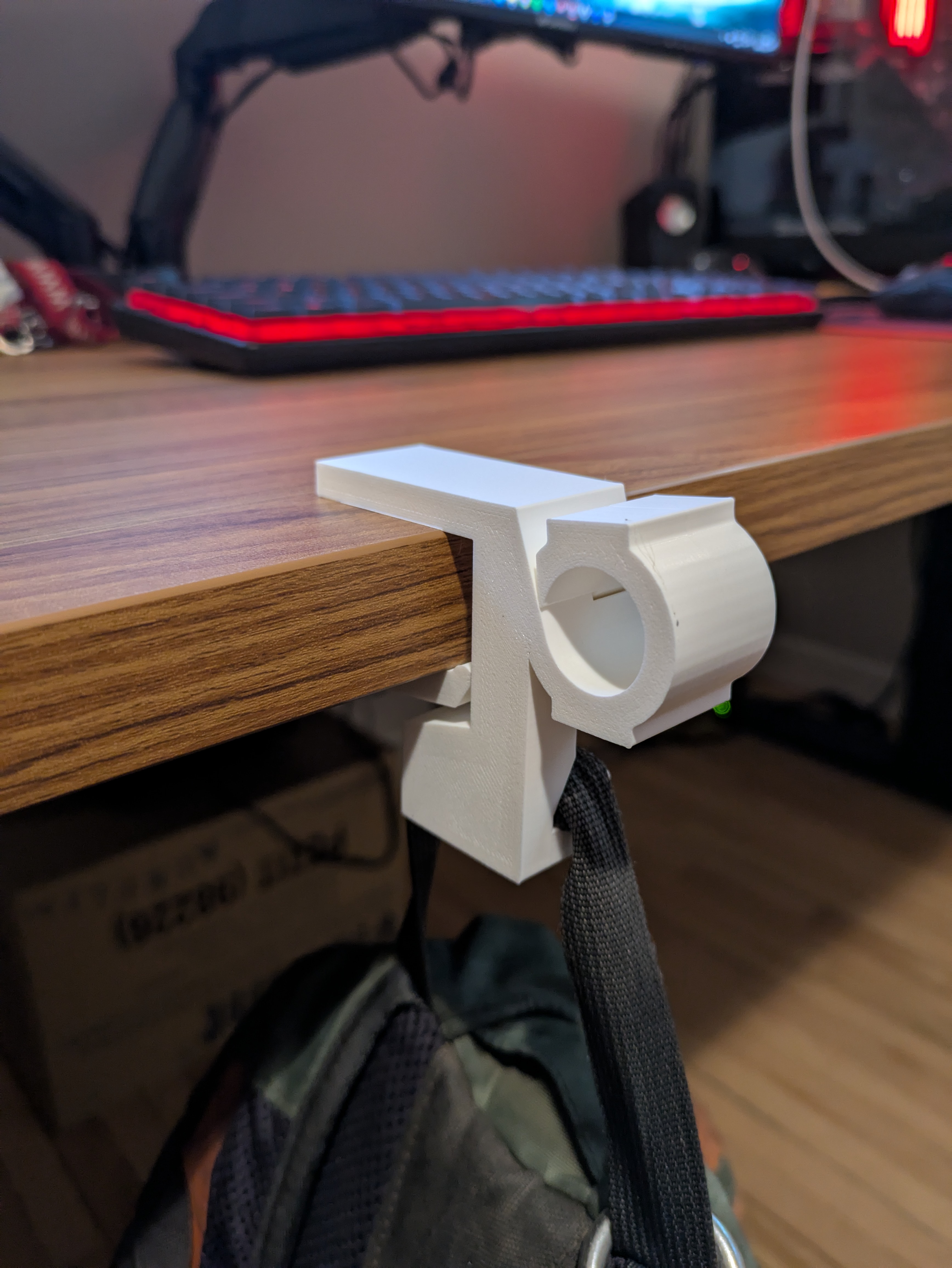 Backpack Clamp Hook – Gravity-Lock Design - photo 3