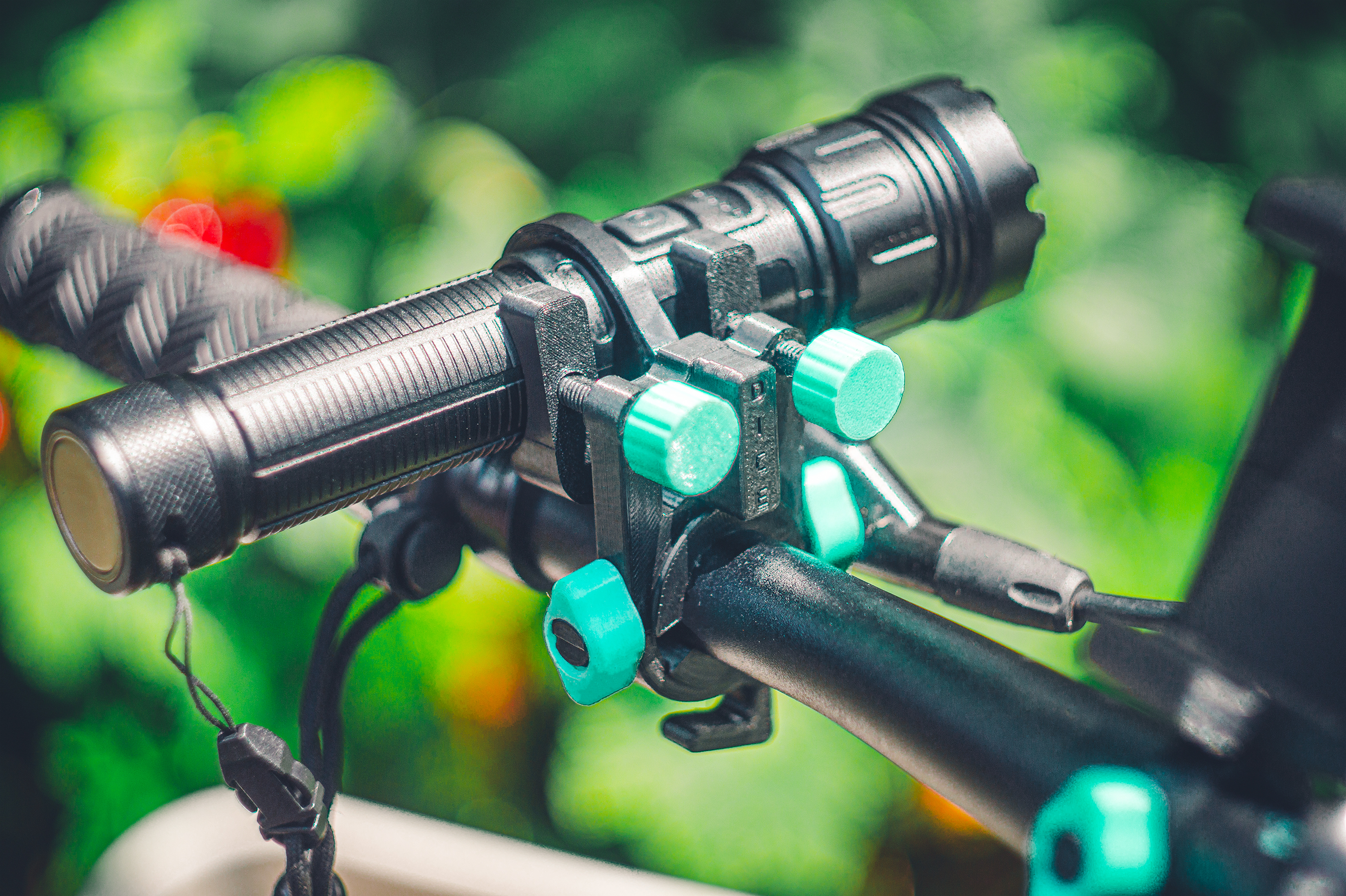 V2 Bike Flashlight Holder / Mount - photo 2