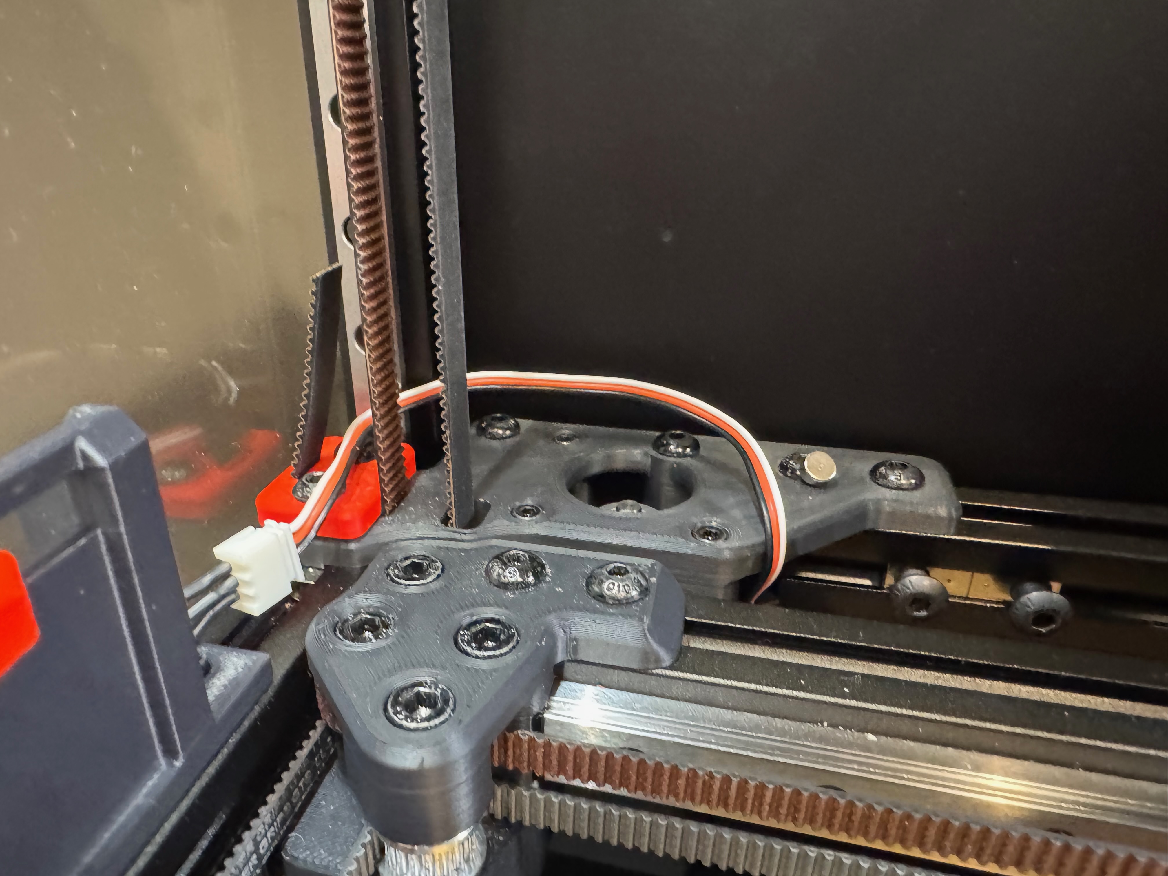 Magnetic B-Drive Motor Cable Cover for Voron 2.4 - photo 2