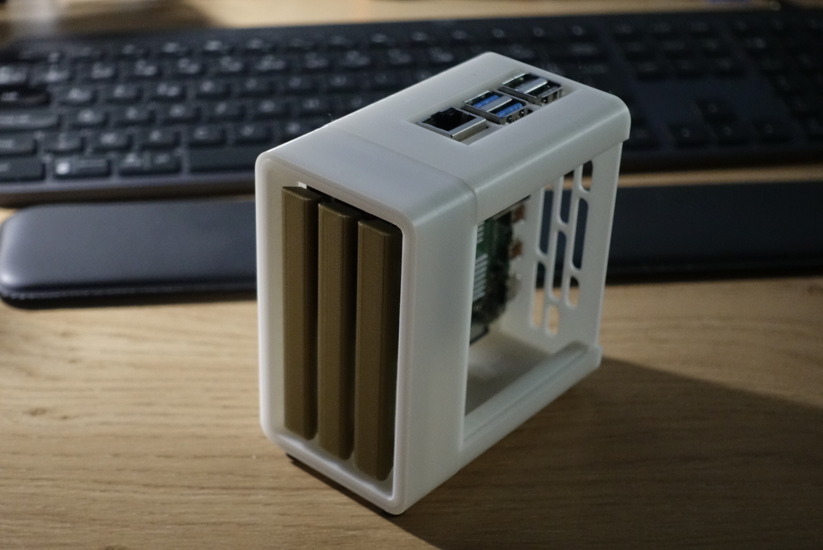Fractal Baby North - Raspberry pi case (3, 4 & 5) + BIGTREETECH Pi 2 (beta)