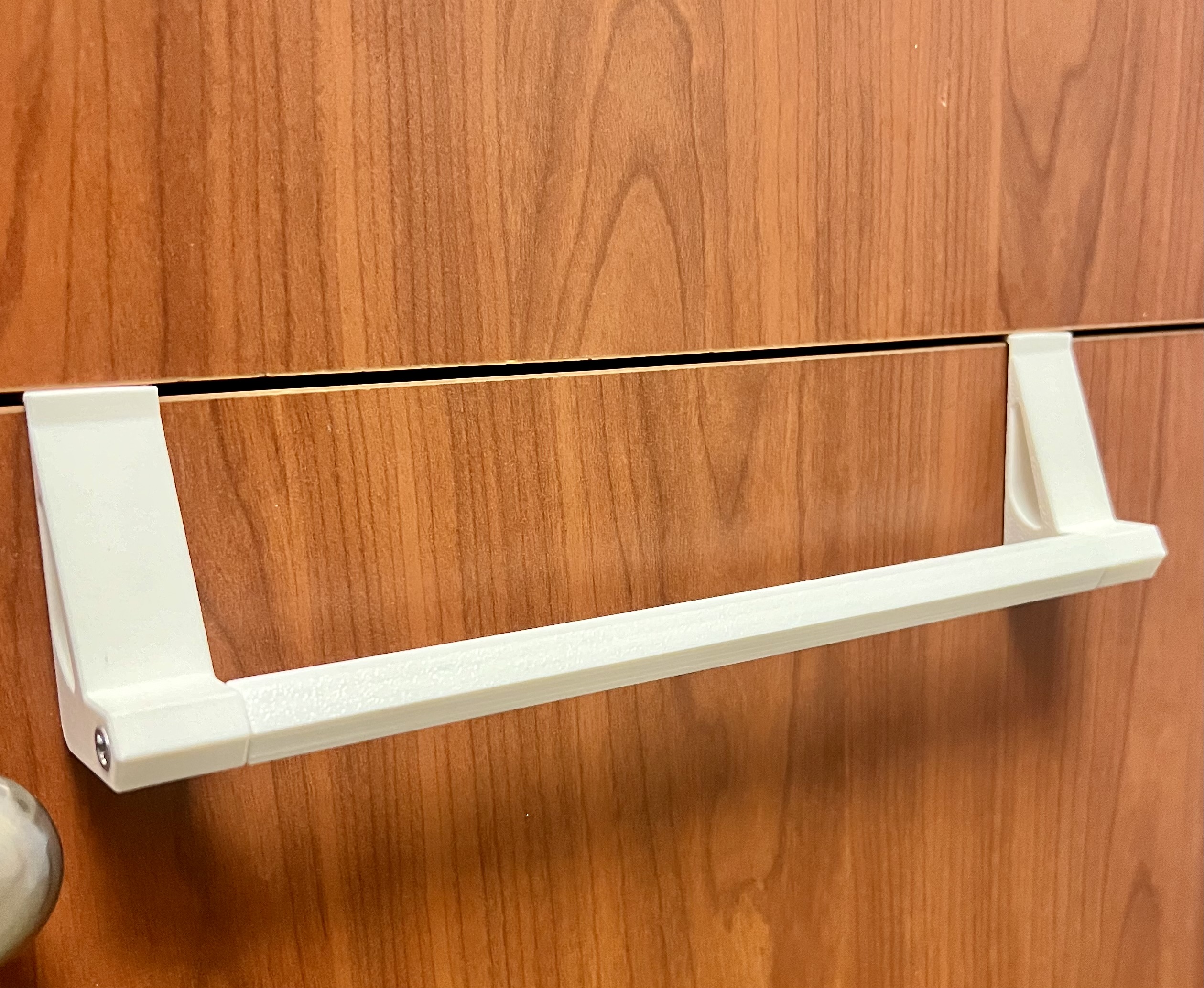 Kitchen Cabinet Door Towel Bar