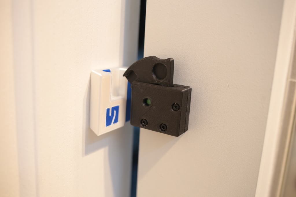 Slide Door Handle and Lock - photo 4