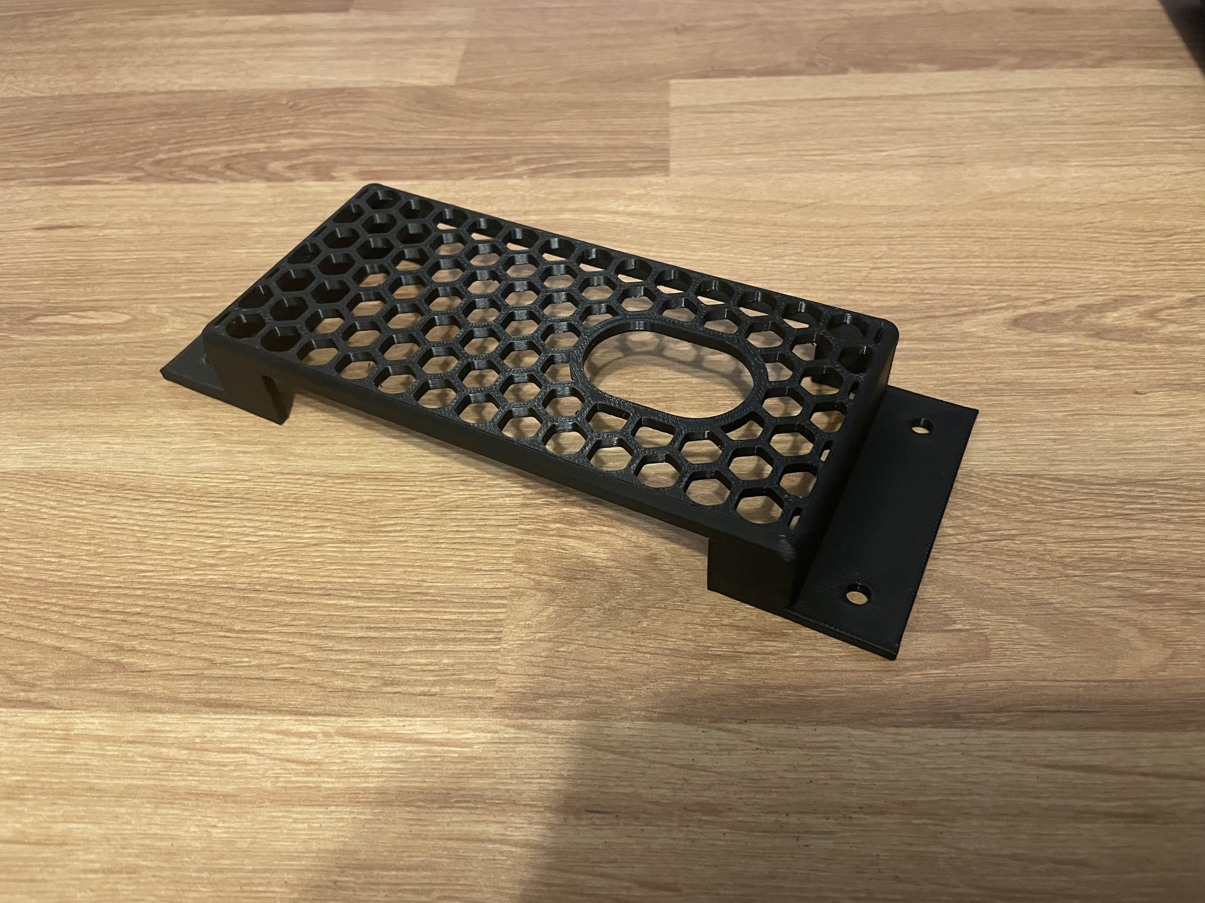 UGreen KVM Under Desk Mount - photo 3