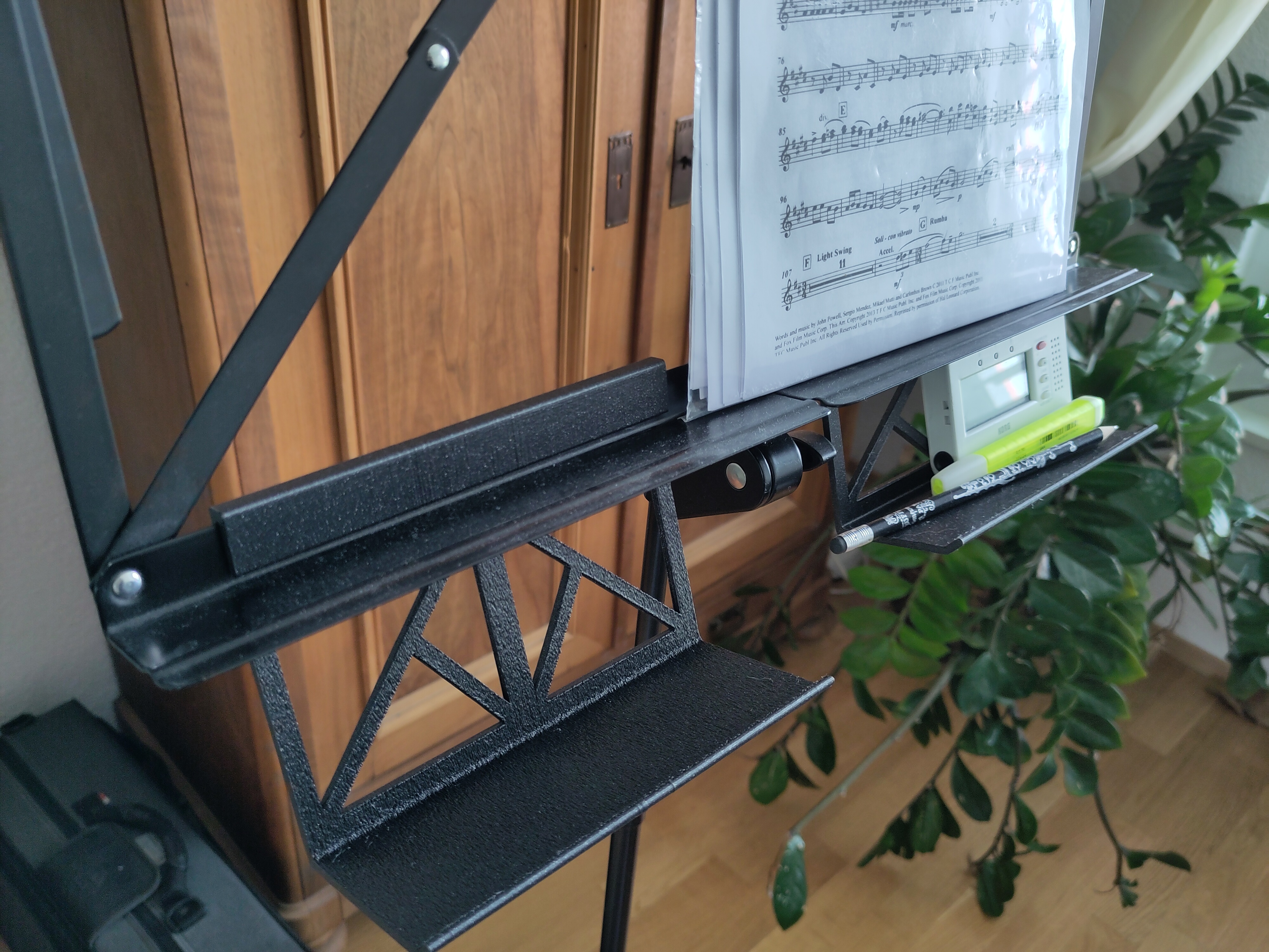 Music stand shelf - photo 2