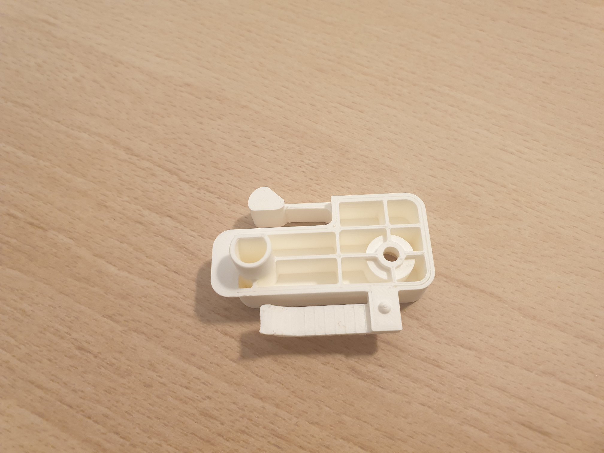 Whirlpool freezer door hook - photo 3