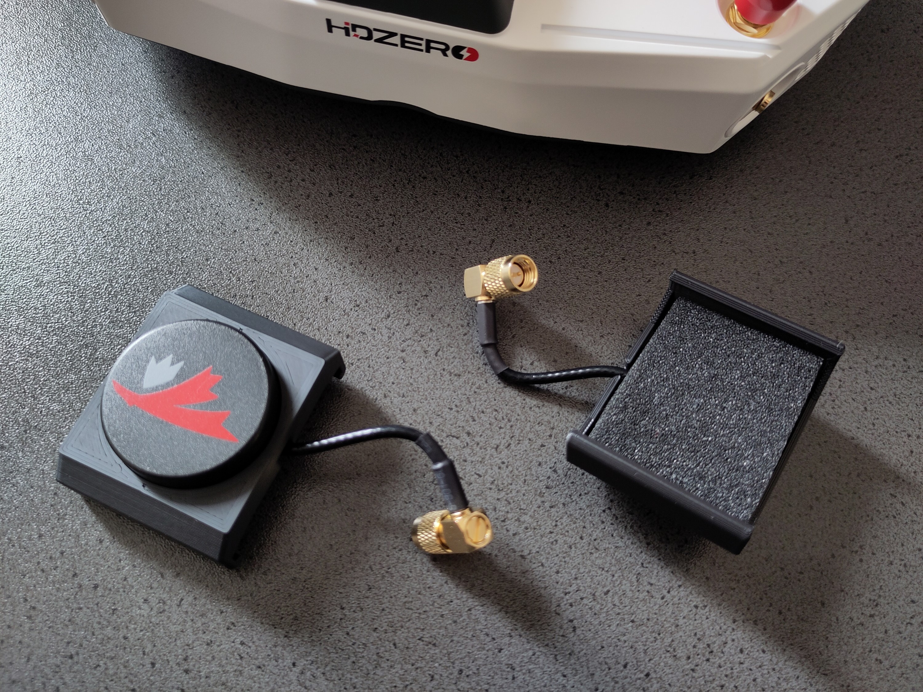 HDZero Goggle Patch Antenna Mount (captive) - photo 2