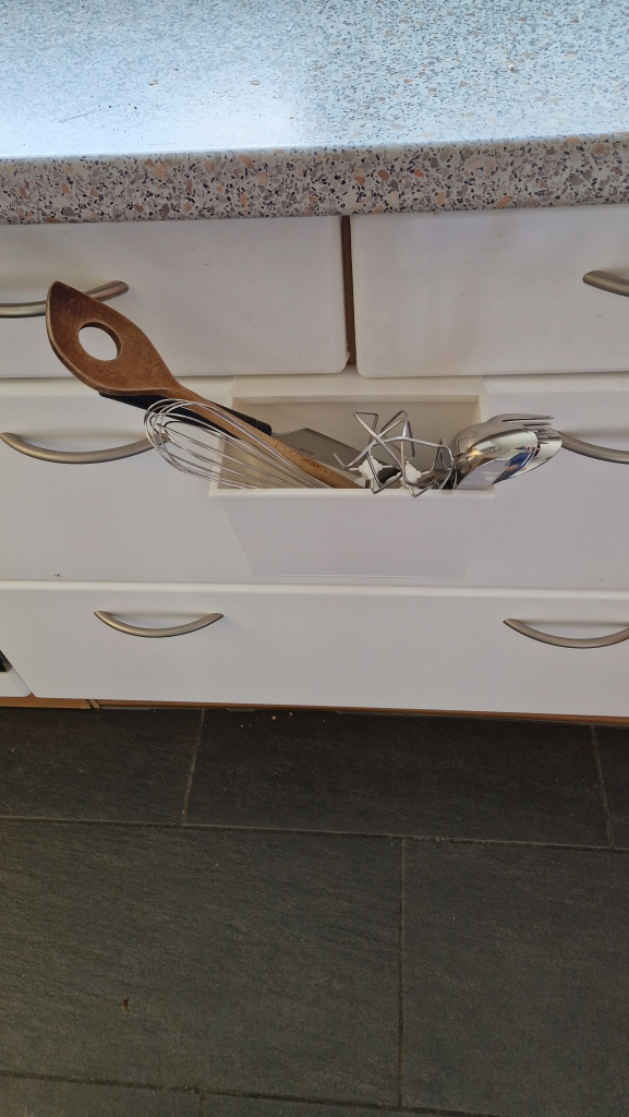 Kitchen/Cutlery Box to fit to drawers - photo 3
