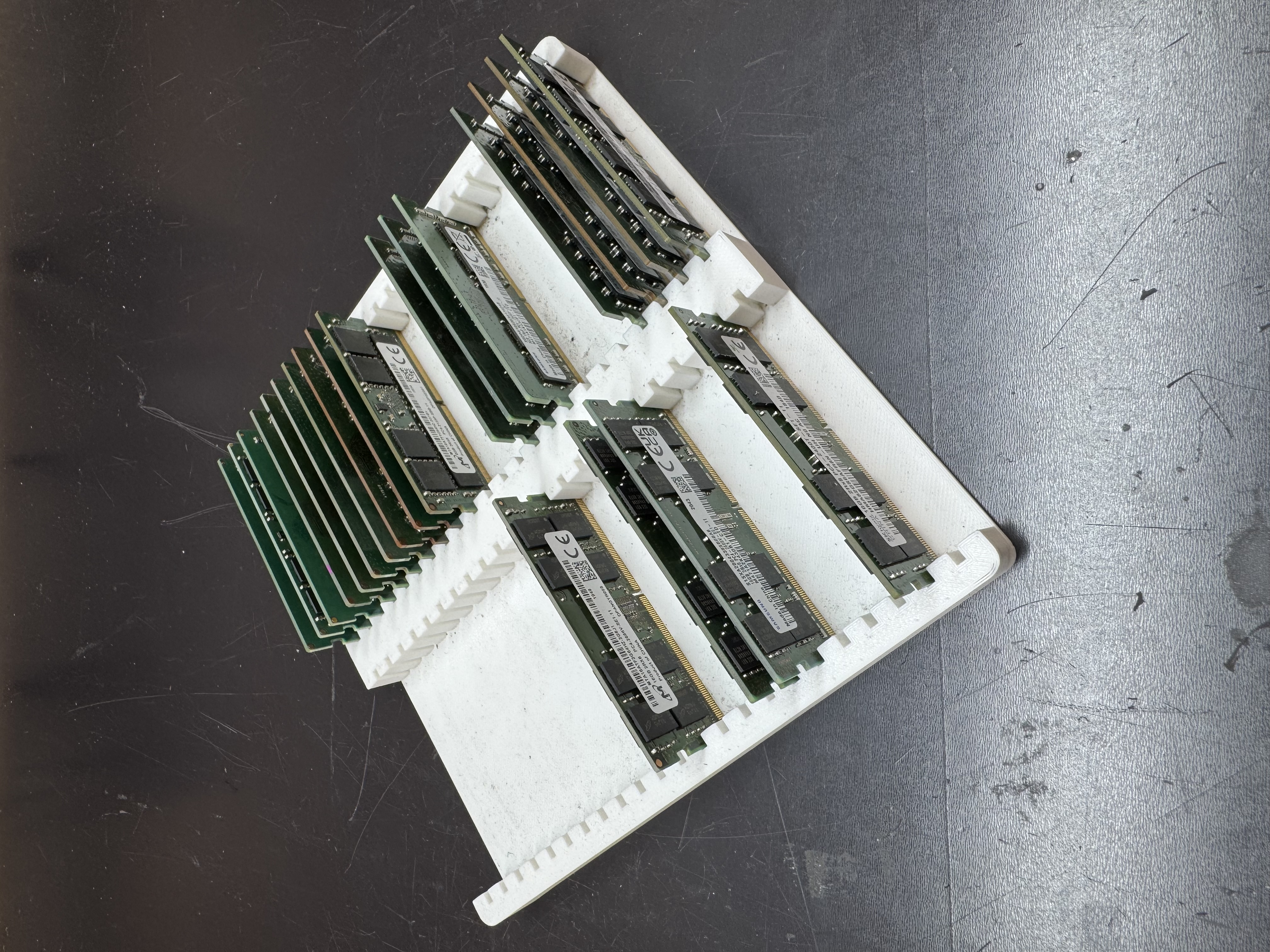 DDR3/DDR4 laptop SODIMM RAM tray
