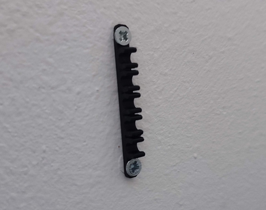 Parametric PTFE tube wall clip - photo 3